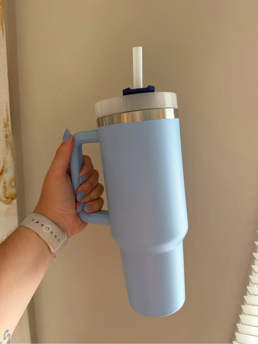 Stanley Light Blue Insulated Travel Mug with Handle - Picture 3 of 4